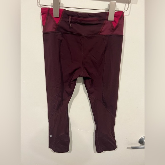 Lululemon leggings, size 4 - Picture 8 of 12